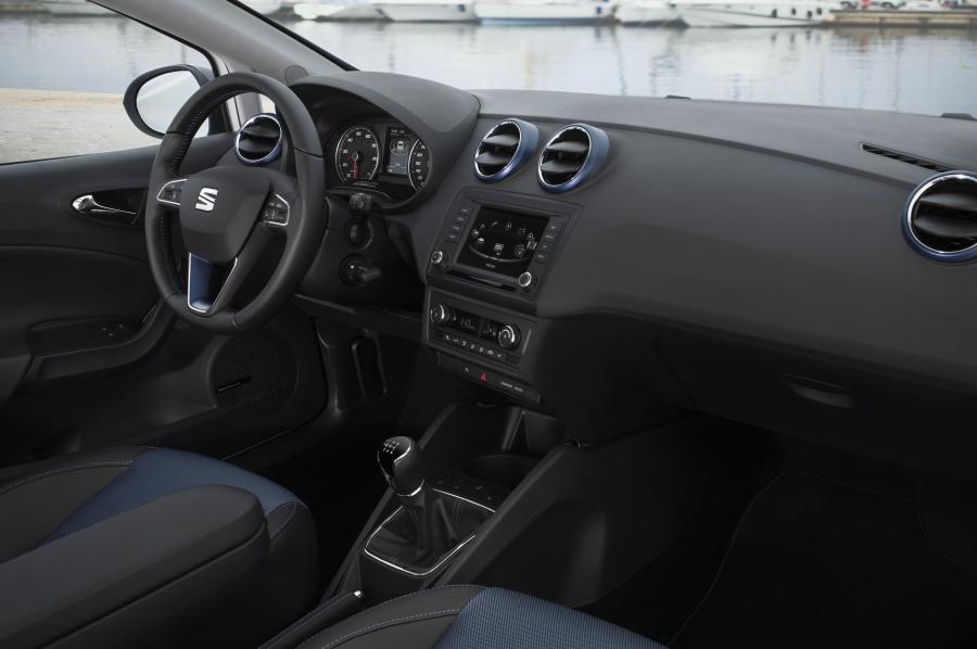  Seat Ibiza SC Connect 2015 года  (фото 8 из 9)